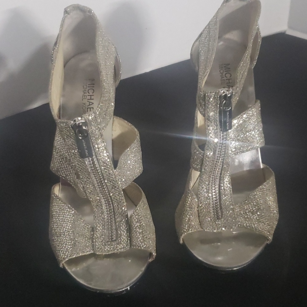 Michael kors silver sandal